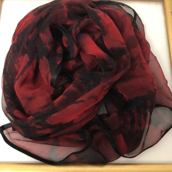 VTG Bernie of New York Elegant Dramatic Silk Chiffon Floral Motif Oblong Scarf - Picture 7 of 10